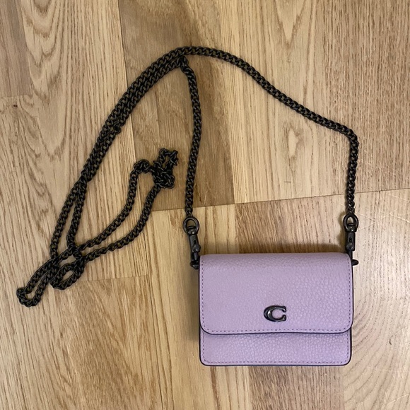 Coach Handbags - Coach Card Pouch Small Purse with Chain Strap